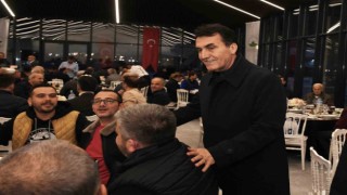 Başkan Dündar taksicilerle iftarda buluştu