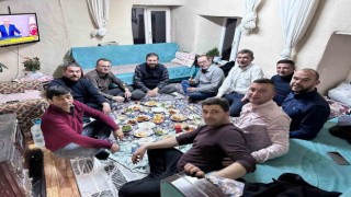 Başkan Ekrem Yavaş çat kapı iftarla mutluluk dağıtıyor