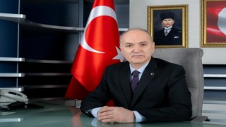 Başkan Özlü “18 Mart, vatan sevgisinin dünyaya gösterildiği şanlı tarih”