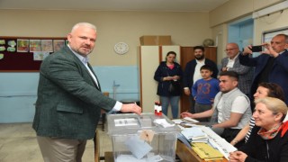 Başkan Pehlivan: “Oylarımız demokrasi ve Menemen için”