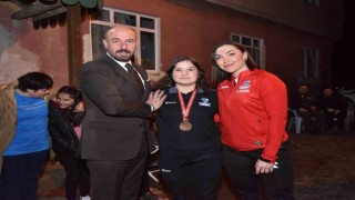 Başkan Togardan Türkiye üçüncüsü sporcuya tebrik
