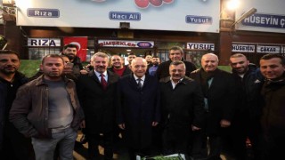 Başkan Yaşar hal esnafıyla buluştu