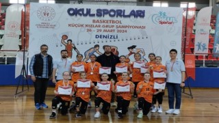 Basketbolda grup maçları heyecanı Denizlide yaşandı