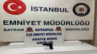 Bayrampaşada yol verme nedeniyle tartıştığı sürücünün dükkanını kurşunlayan şahıs tutuklandı