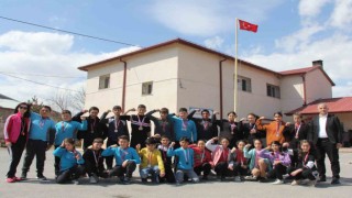Bu okulun bileği bükülmüyor!