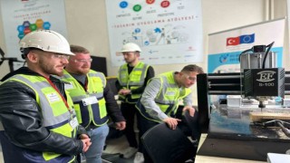 Bu proje sanayi ile istihdam bekleyen gençler arasında köprü kuruyor