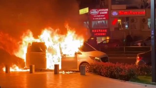Bursada büyükşehir belediye başkan adayının makam aracı alev alev yandı