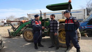 Çalınan traktör jandarmanın 700 kilometre takibi sonucu bulundu
