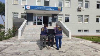 Çeşitli suçlardan aranan 2 şahıs, Aydında yakalandı