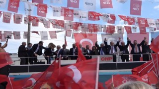 CHP Genel Başkanı Özel, Osmaniyede partililerle buluştu