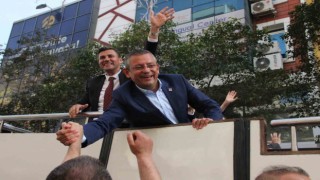 CHP Genel Başkanı Özel, seçim çalışmalarını Manisada sonlandırdı