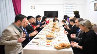 Çocuk evleri sitesinde iftar heyecanı