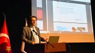 ÇOMÜde Rektörle Face2Face Etkinliği gerçekleşti