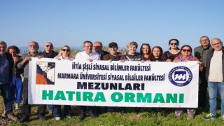 Daha yeşil bir Ayvalık için fidanlar toprakla buluştu