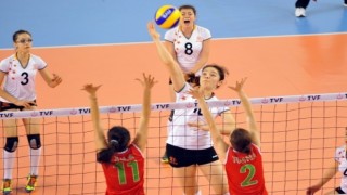 Denizlide voleybolda yarı final heyecanı başlıyor