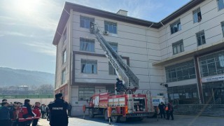 Deprem Haftası Etkinlikleri Kapsamında Tahliye Tatbikatı Gerçekleştirildi