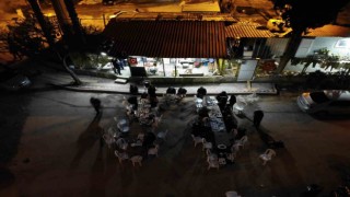 Depremin yok ettiği mahallede hüzünlü iftar