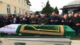 Devrilen traktörün altında kalarak hayatını kaybetmişti, son yolculuğuna uğurlandı