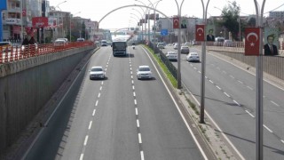 Diyarbakırda 3 kız çocuğunun tehlikeli oyunu kamerada