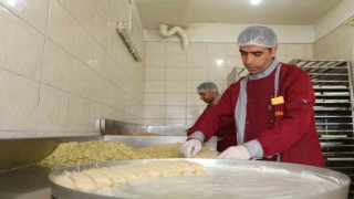 Diyarbakırda tatlıcılar Ramazan ayında günde 1 ton satış hedefliyor