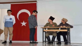 DOSTEK Kolejinden Çanakkale Zaferinin 109uncu yılına yakışır gösteri