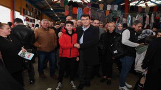 Dündar sevgisi pazara sığmadı