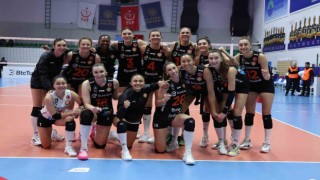 Eczacıbaşı Dynavit, seriye devam ediyor