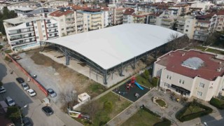 Efelerde Adnan Menderes Kapalı Pazar Yeri hizmete giriyor