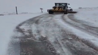 Elazığda kar yağışı nedeniyle 30 köy yolu ulaşıma kapandı