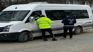 Elazığda okul önü denetimleri sürüyor