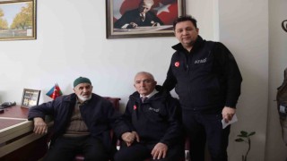 Emeklilik maaşını Gazzeye bağışladı
