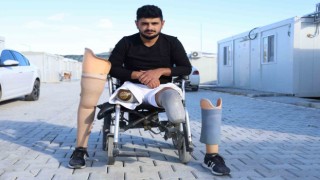 Enkazdan 2 gün sonra kurtulan genç yeni protez istiyor