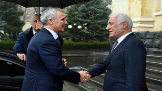 Ermenistan Cumhurbaşkanı Haçaturyan, NATO Genel Sekreteri Stoltenbergi kabul etti