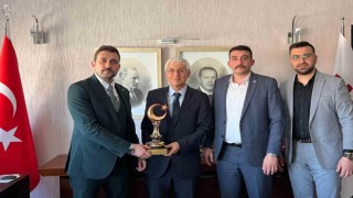 Eskişehir Alperen Ocaklarından Rektör Prof. Dr. Adnan Özcana ziyaret