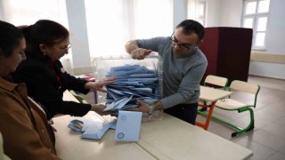 Eskişehirde oy sayımına başlandı