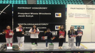 Eskrimci Derin Taşpınar Polonyada şampiyon oldu