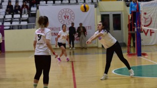 Evinin Sultanları Bayan Voleybol Turnuvası Başladı