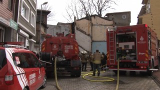 Fatihte 3 katlı binada yangın: 1 ölü
