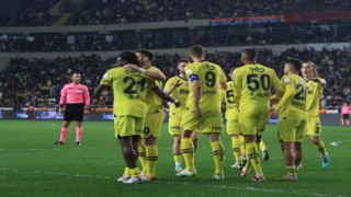 Fenerbahçe, deplasman serisini 14 maça çıkardı