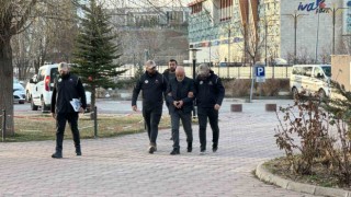 FETÖ firarisi eski vali adliyeye sevk edildi