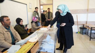 Gaziantep Valisi Çeber, oyunu kullandı