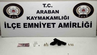 Gaziantepte kovalamaca sonucu uyuşturucu ve silah ele geçirildi