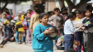 Gazzede yetersiz beslenme nedeniyle ölenlerin sayısı 27ye yükseldi