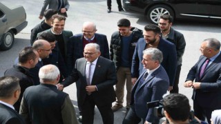 Genç dostu başkan, Kampüs Buluşmalarında öğrencilerle bir araya geldi