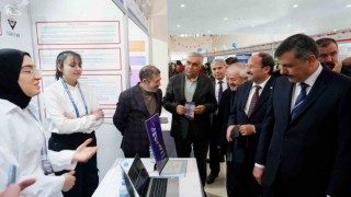 Gençler projeleriyle yarışıyor