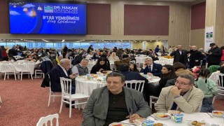 Gençlik ve Spor Bakanı Bak, Bahçelievlerde iftar programına katıldı