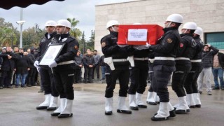 Görev başında hayatını kaybeden polis memurunun cenazesi törenle Hataya uğurlandı