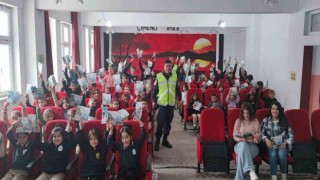 Hakkari Jandarmasından öğrencilere trafik eğitimi