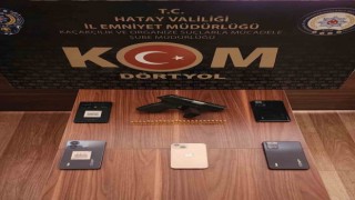 Hatayda gümrük kaçağı cep telefonu ve silah ele geçirildi