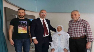 Hocasının ameliyatını yapamadığı hastayı sağlığına kavuşturdu